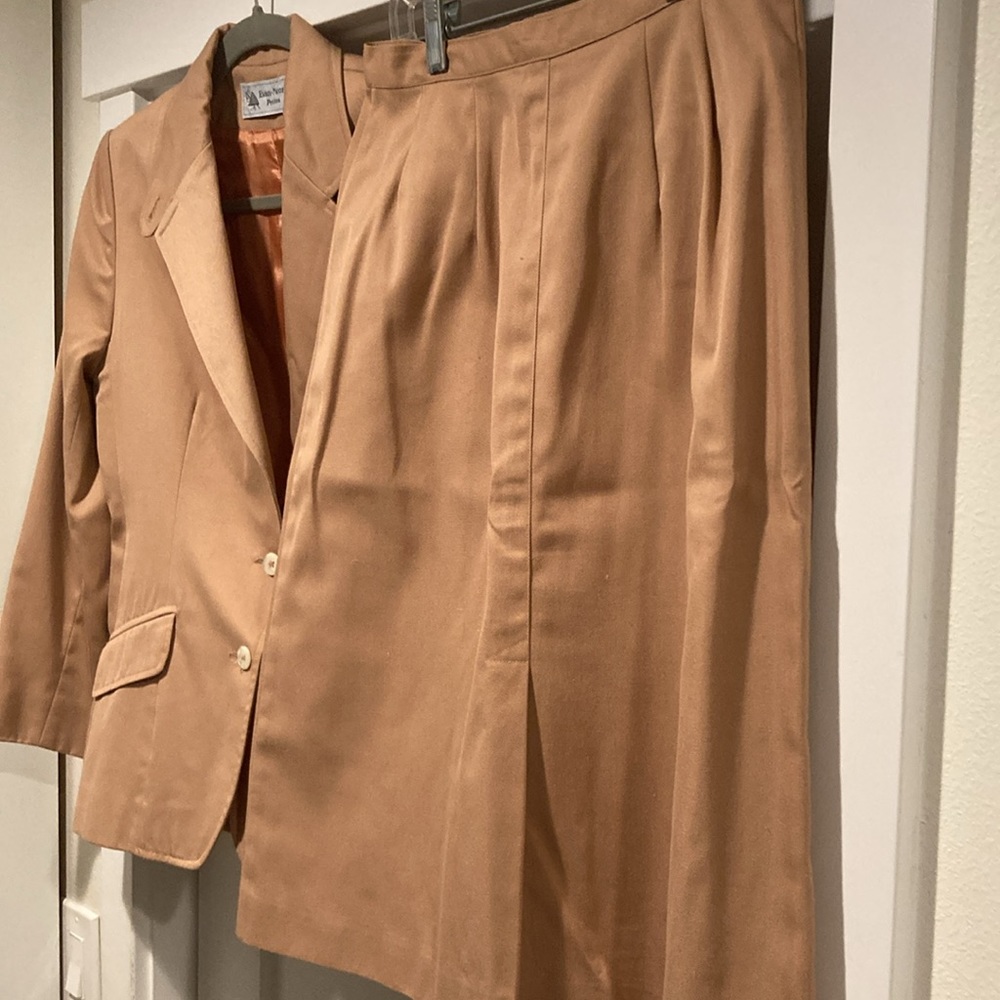 Vintage women’s two piece suit